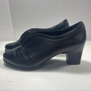 Rockport Black Leather Wedge Heel Slip On Booties 9